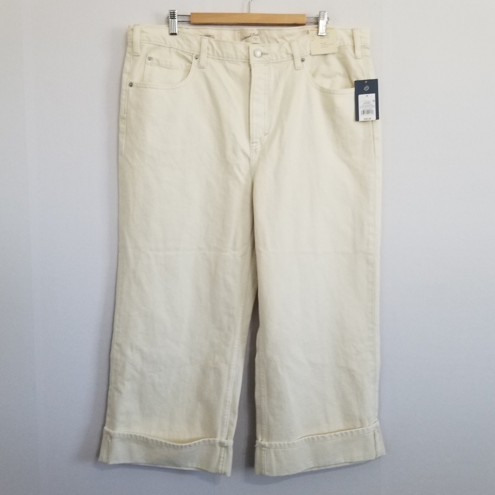 NWT Universal Thread Off White Cuffed Cropped Vin… - image 1